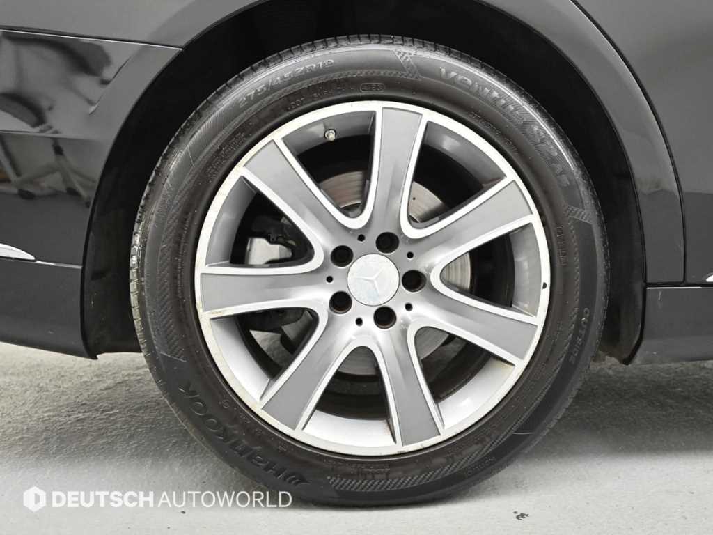 Mercedes Benz S Class - Vista 5