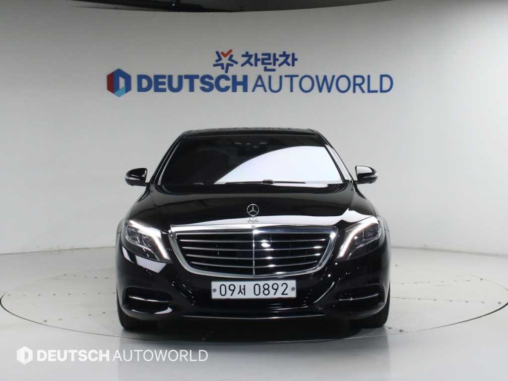 Mercedes Benz S Class - Vista 3