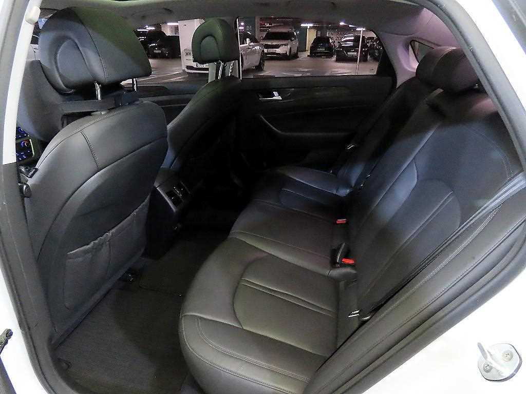 HYUNDAI Sonata - Vista 7