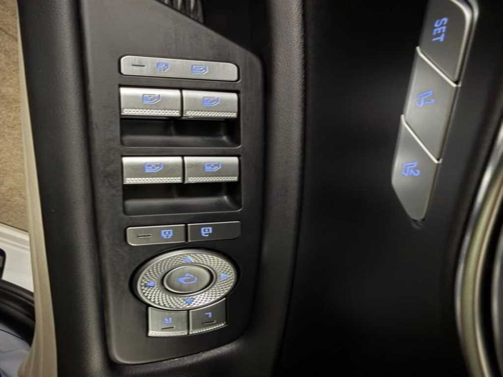 Genesis GV80 2023 Blanco - Importación desde Corea - HF Imports Iquique - Foto 16