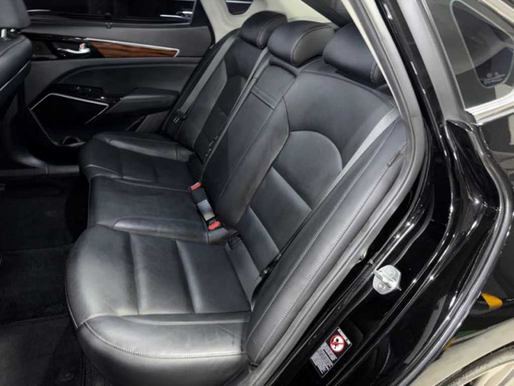 KIA K7 - Vista 7