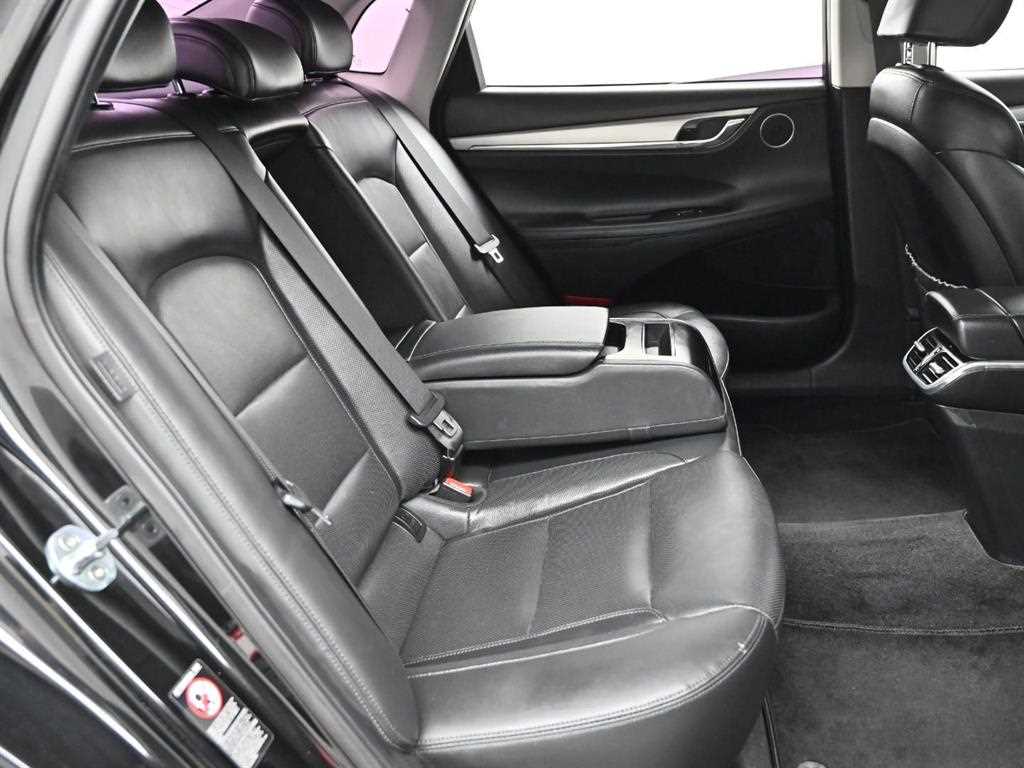 HYUNDAI Grandeur - Vista 12