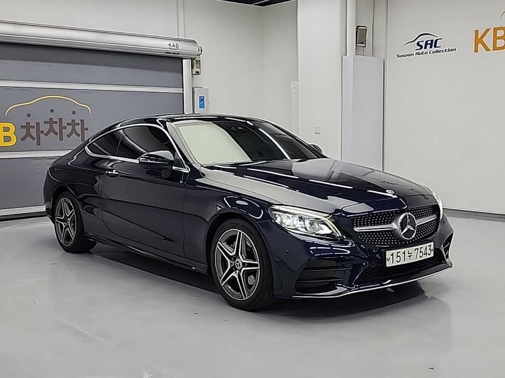 Mercedes Benz C Class - Vista 4