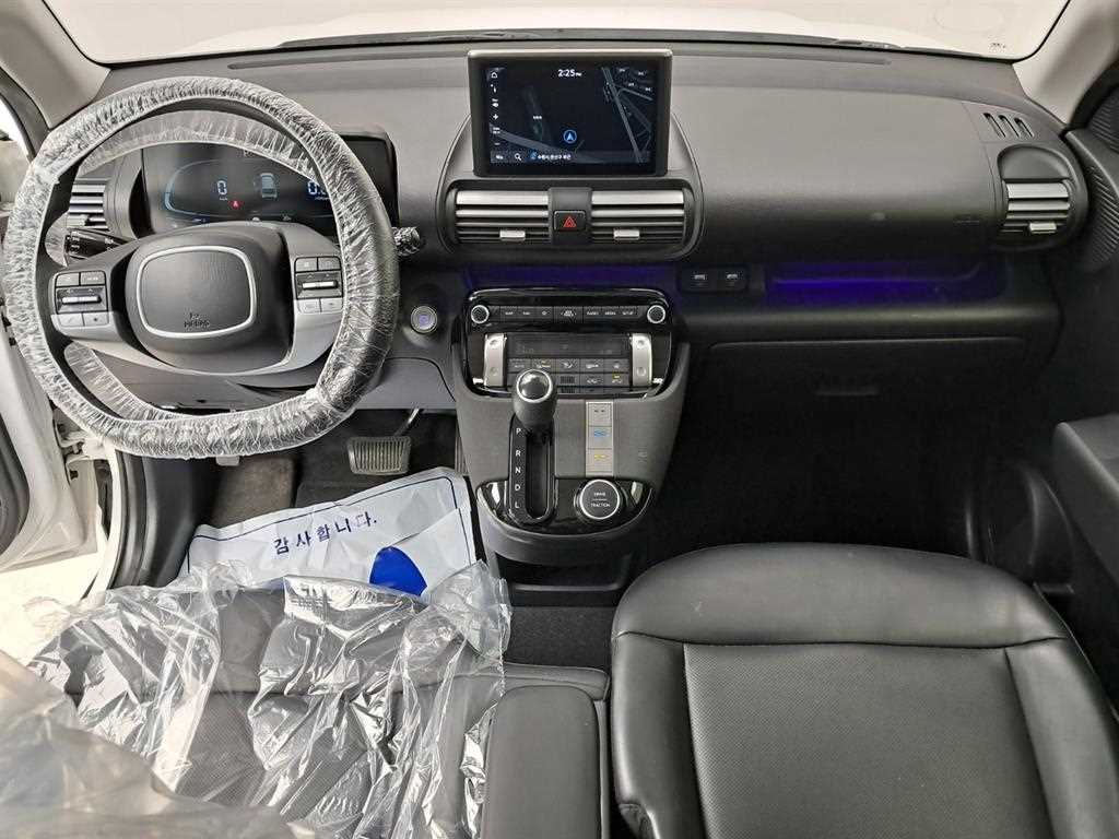 HYUNDAI Casper - Vista 6