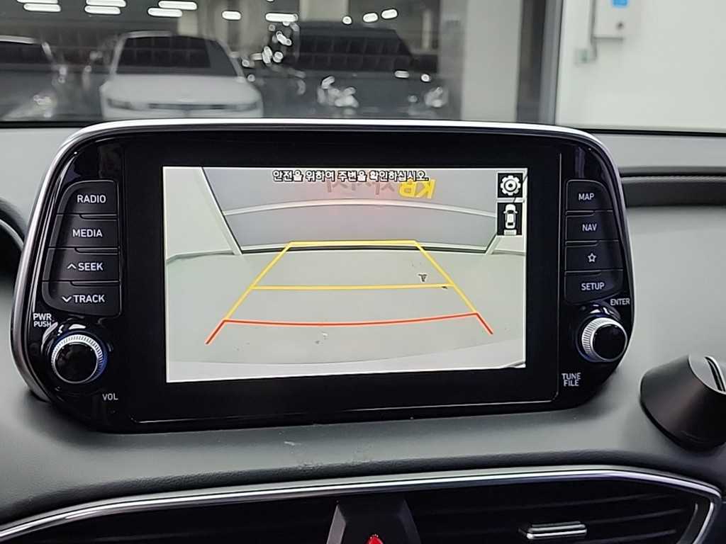 HYUNDAI Santa Fe 2019 Blanco - Importación desde Corea - HF Imports Iquique - Foto 16