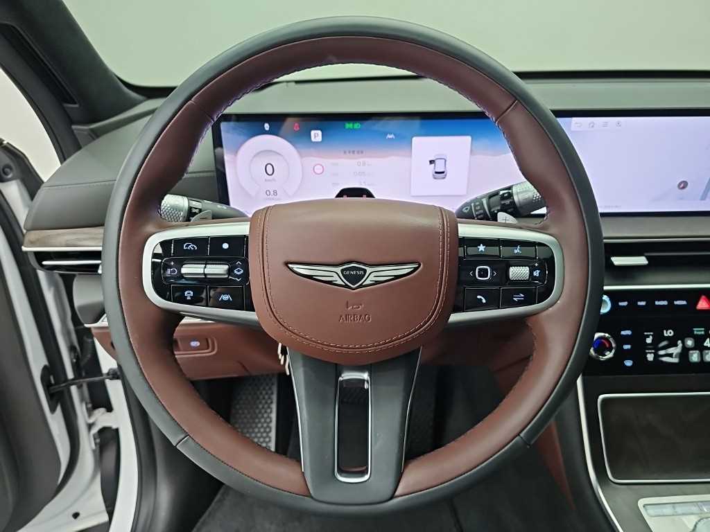 Genesis GV80 - Vista 9