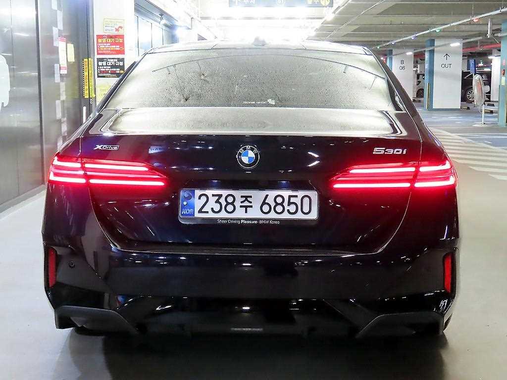BMW 5 Series - Vista 5