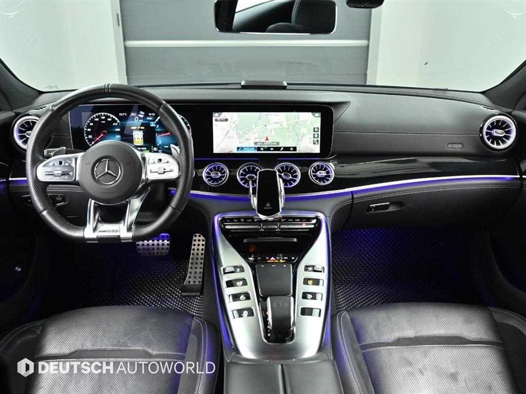 Mercedes Benz AMG GT - Vista 7