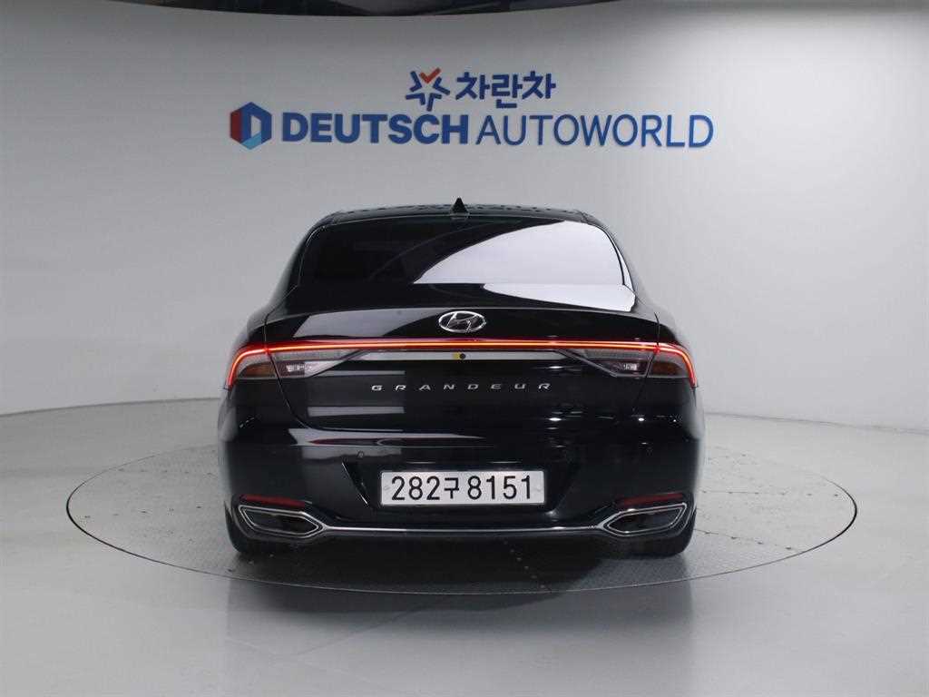 HYUNDAI Grandeur - Vista 4