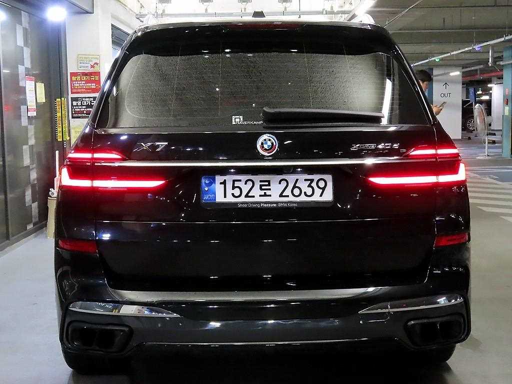 BMW X7 - Vista 5
