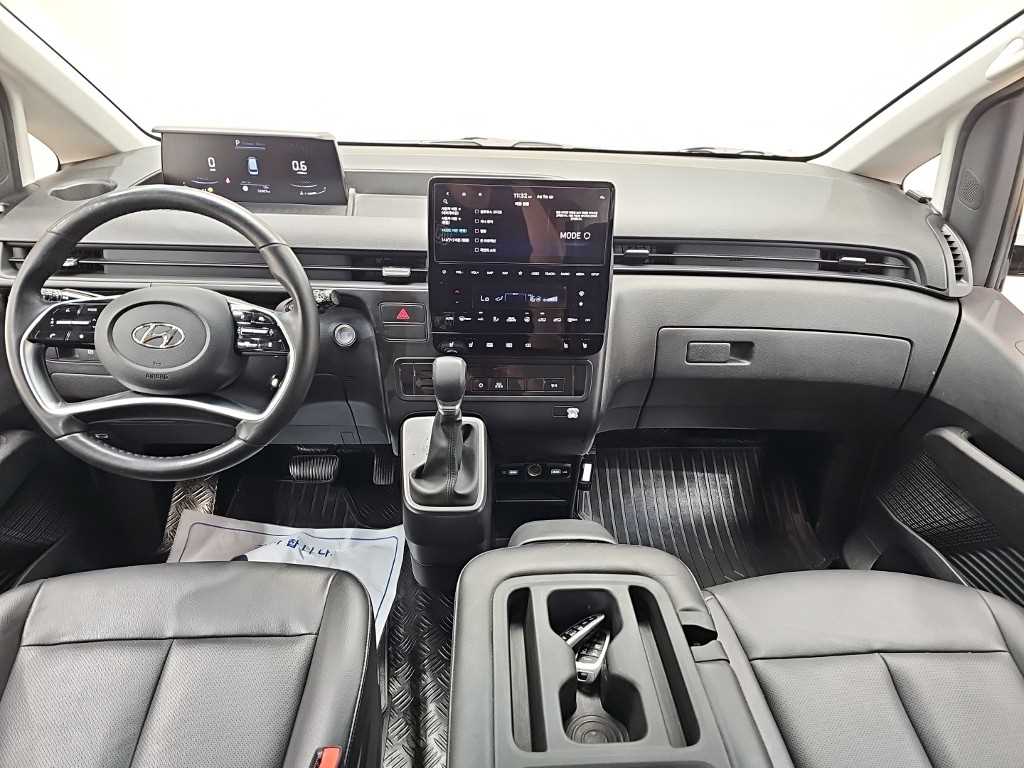 HYUNDAI Staria - Vista 7