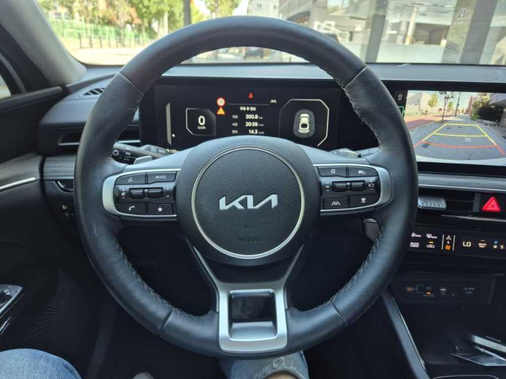 KIA K5 - Vista 9