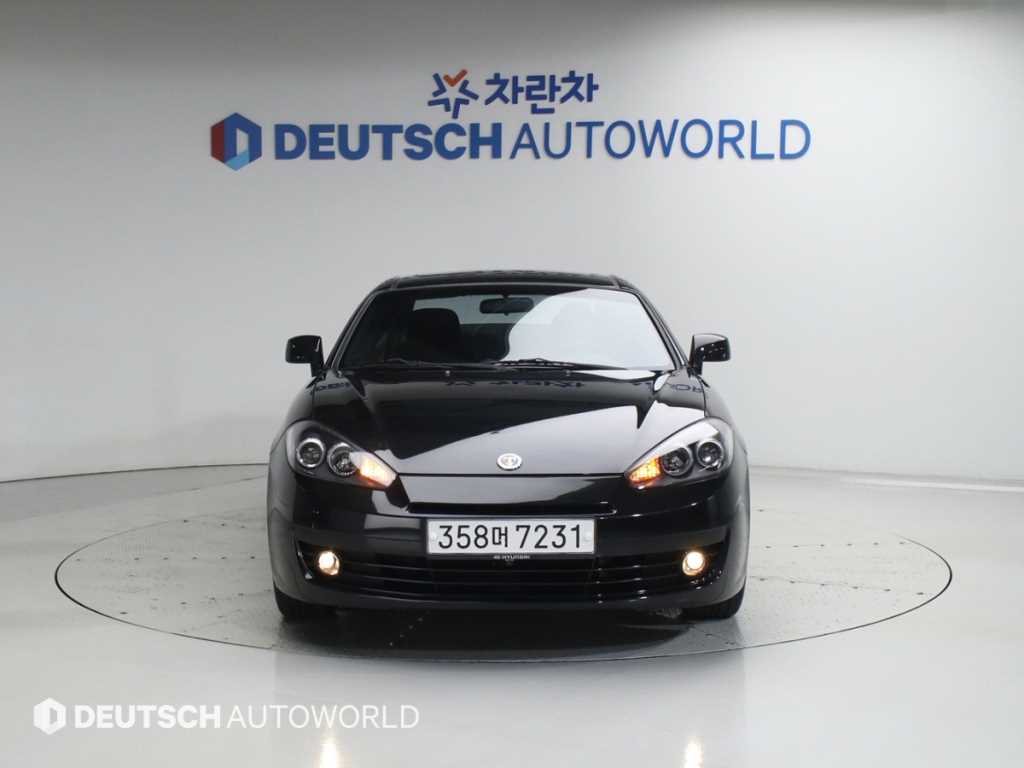HYUNDAI Tuscani - Vista 3