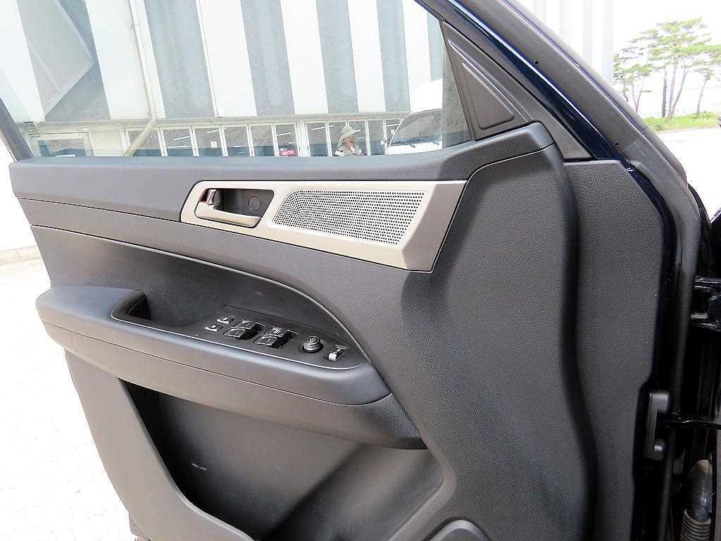 Ssangyong Rexton - Vista 11