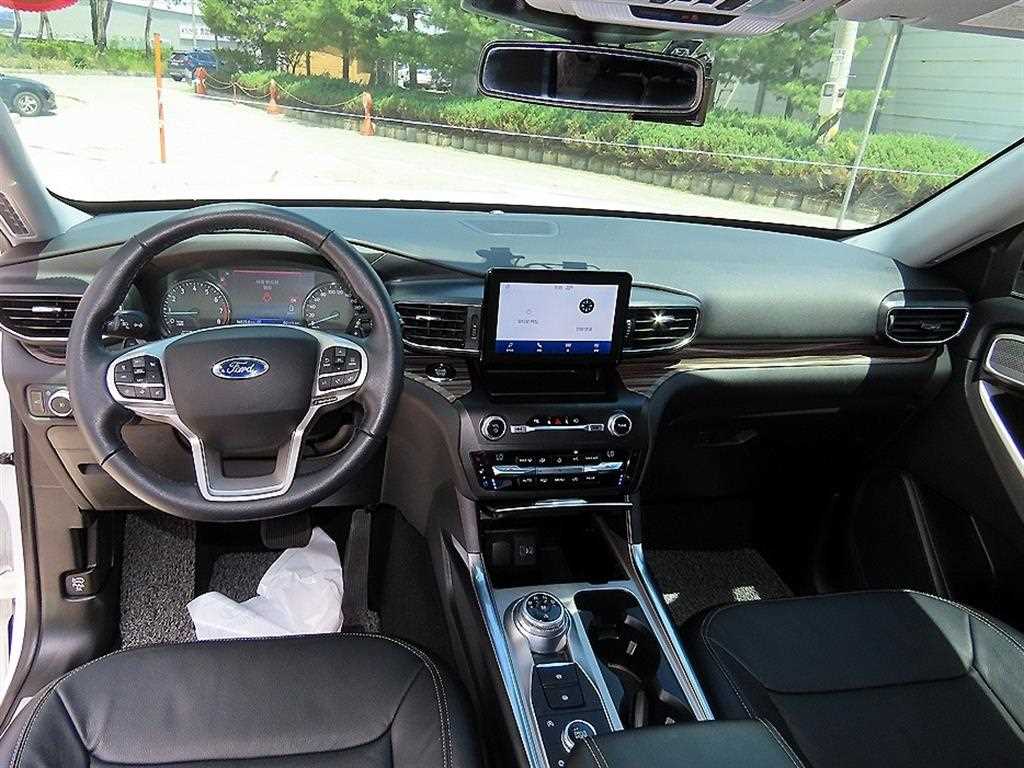 Ford Explorer - Vista 7