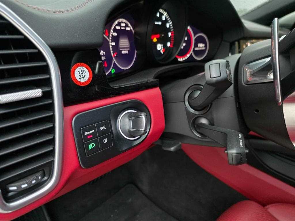 Porsche Cayenne - Vista 10