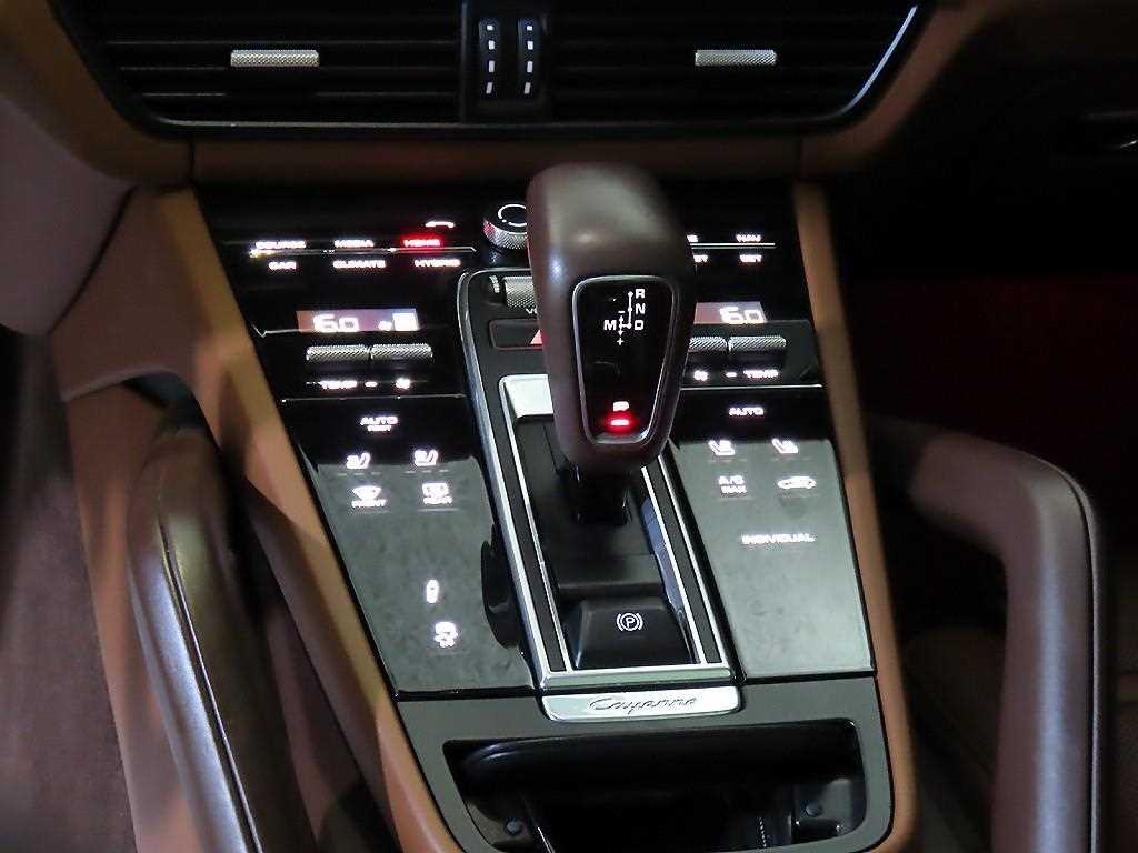 Porsche Cayenne - Vista 12