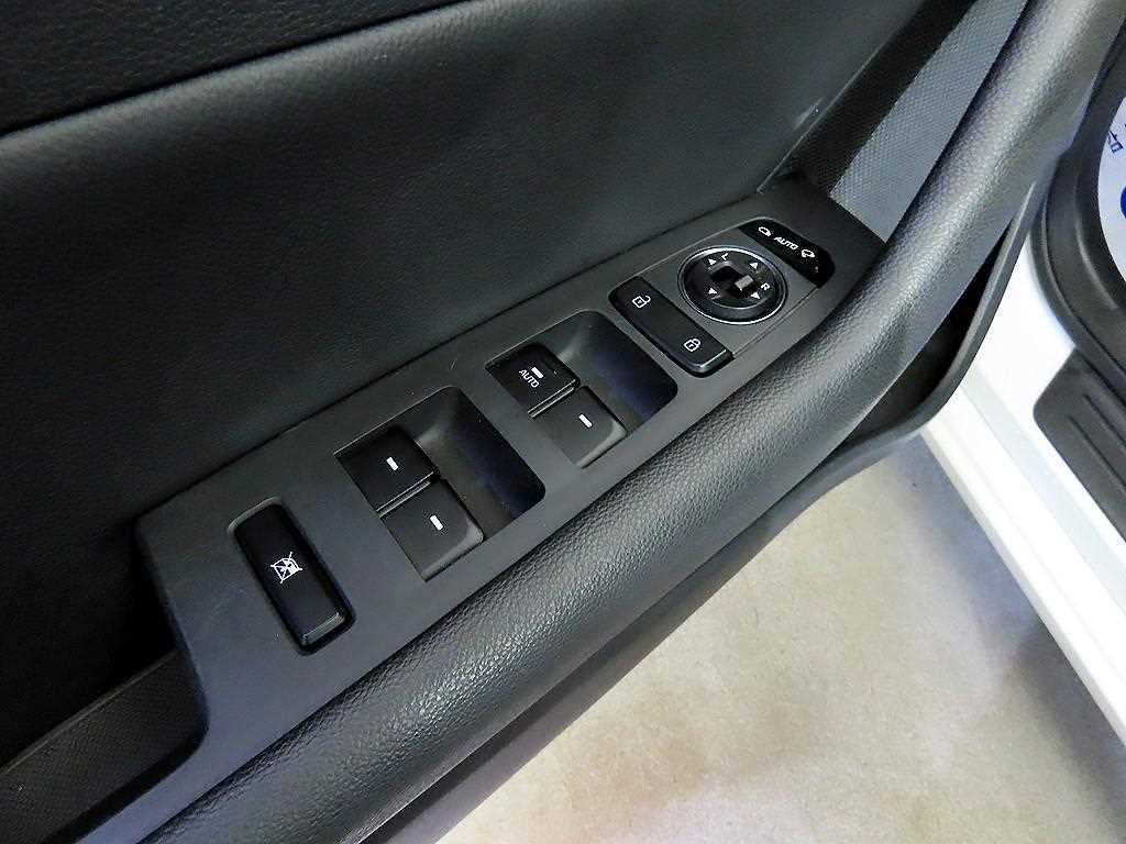 HYUNDAI Sonata 2015 Blanco - Importación desde Corea - HF Imports Iquique - Foto 13
