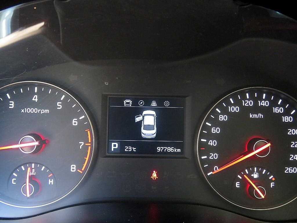 KIA K7 - Vista 11