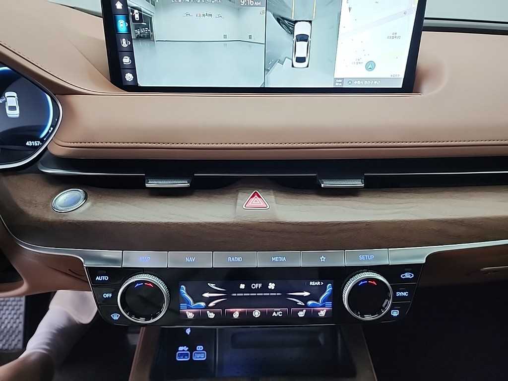 Genesis G80 - Vista 10