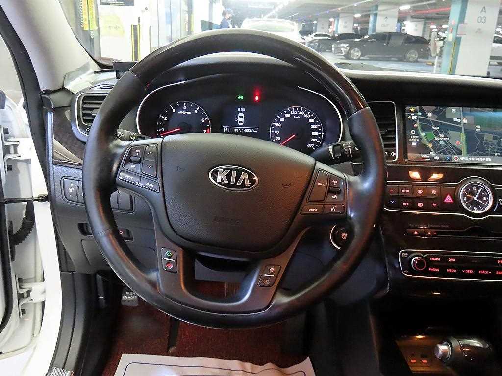 KIA K7 - Vista 8