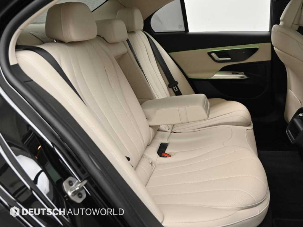 Mercedes Benz E class - Vista 12