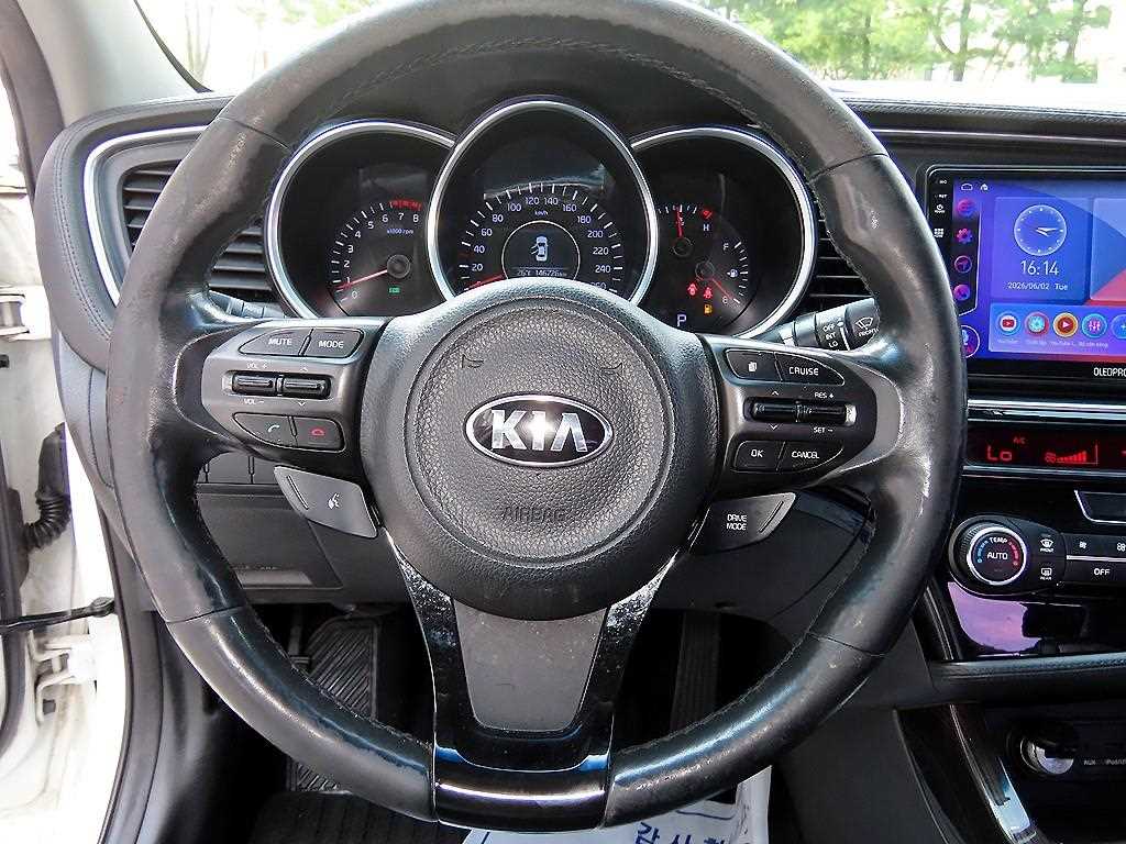 KIA K5 - Vista 8