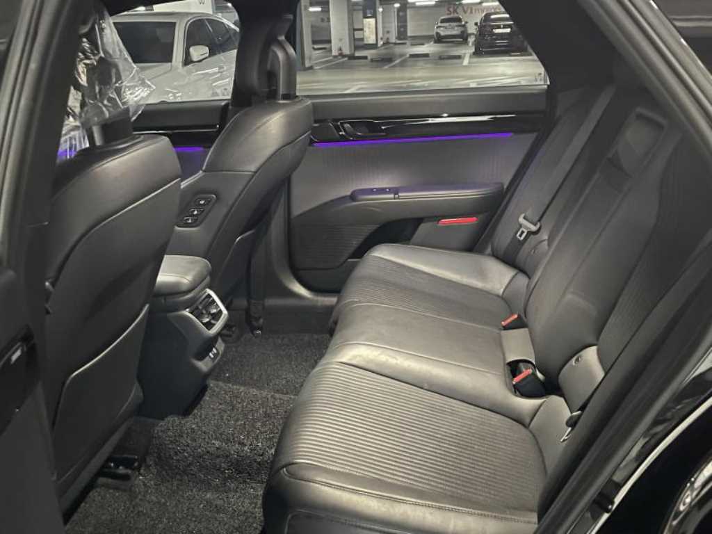 HYUNDAI Grandeur - Vista 7