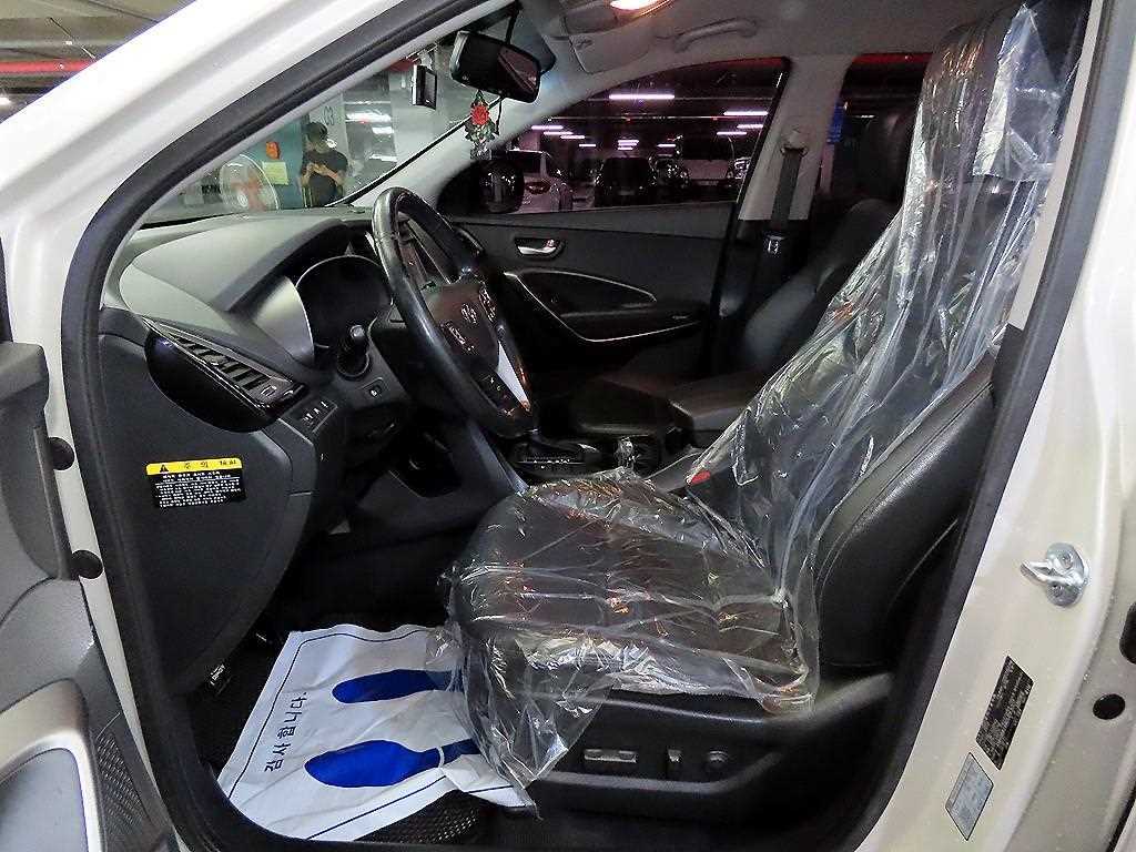 HYUNDAI Santa Fe - Vista 6