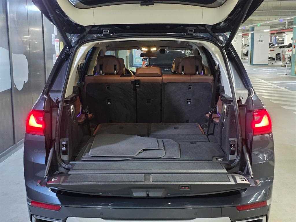 BMW X7 - Vista 4