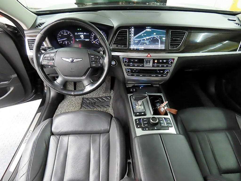 Genesis G80 - Vista 7