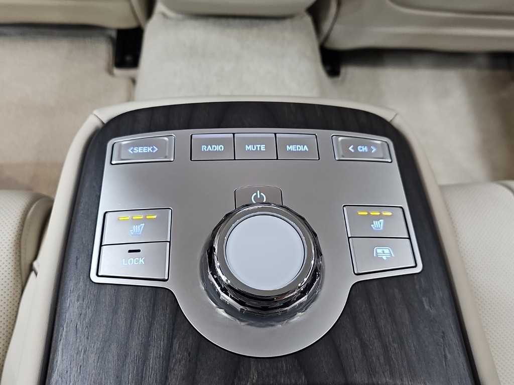 Genesis G80 2025 Negro - Importación desde Corea - HF Imports Iquique - Foto 13