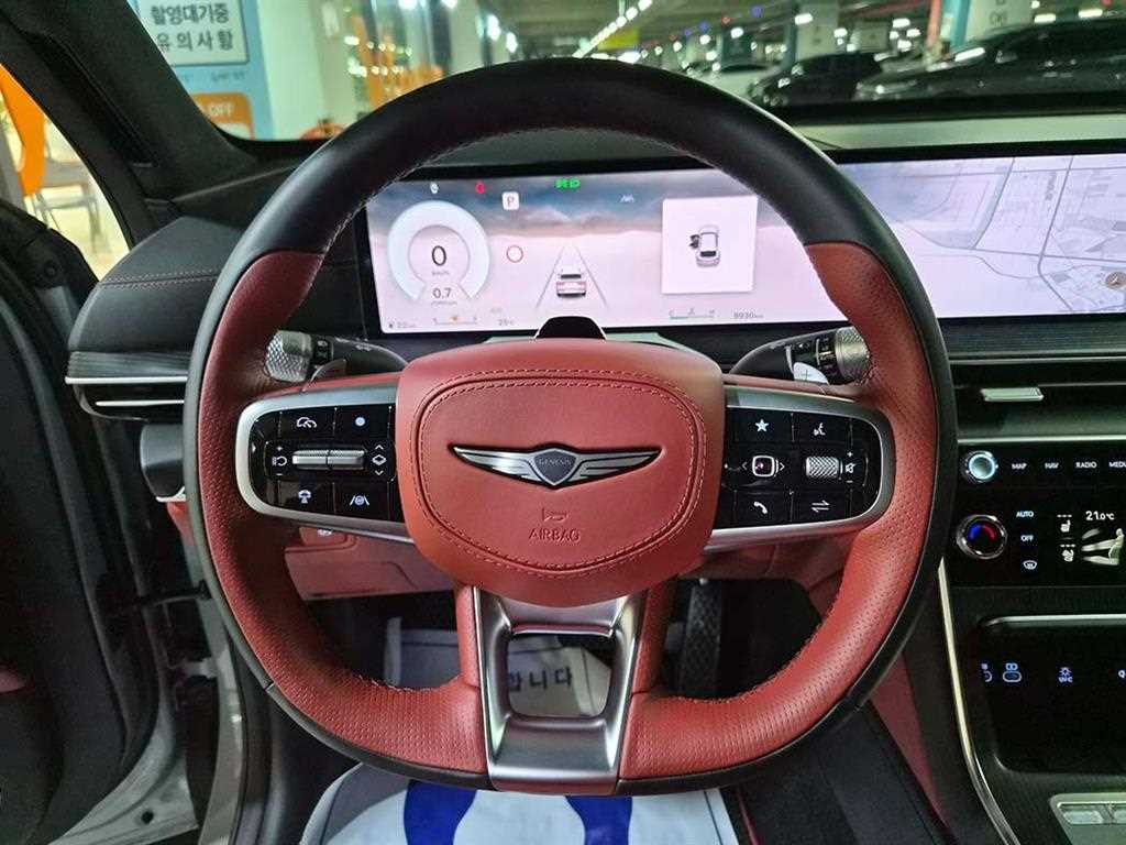 Genesis GV80 - Vista 8