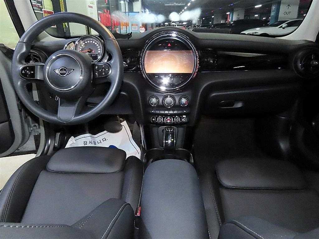 Mini Cooper - Vista 10