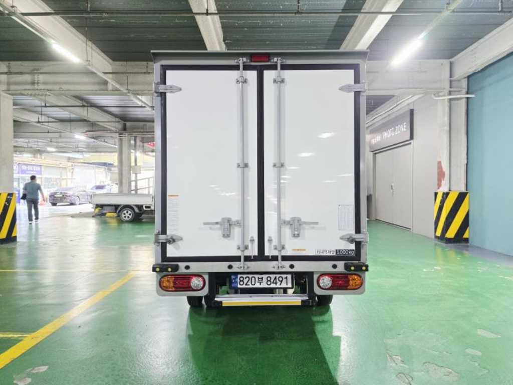 Small Truck Top_Frozen Top - Vista 7