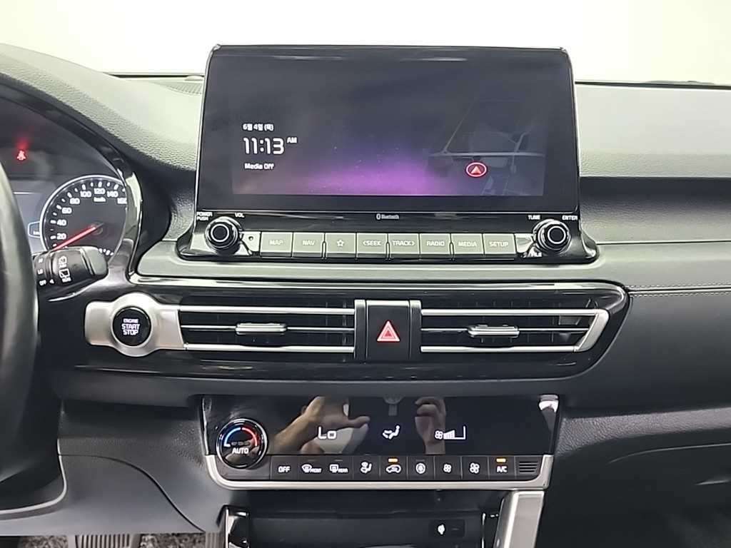 KIA Seltos - Vista 10