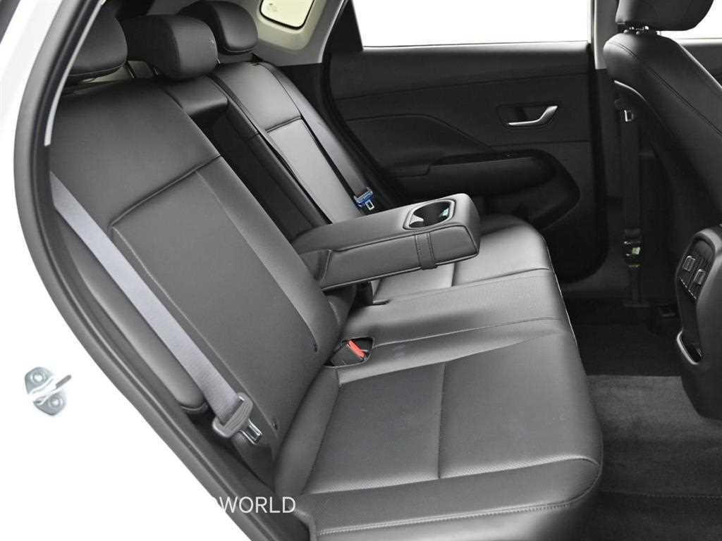 HYUNDAI Kona - Vista 12