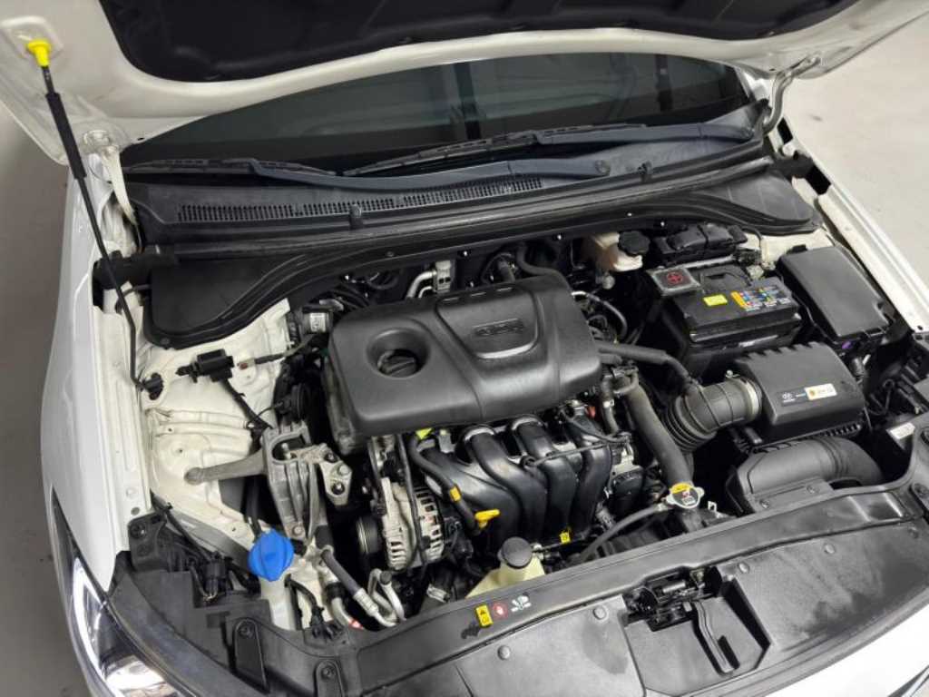 HYUNDAI Avante 2018 - Importación desde Corea - HF Imports Iquique - Foto 19