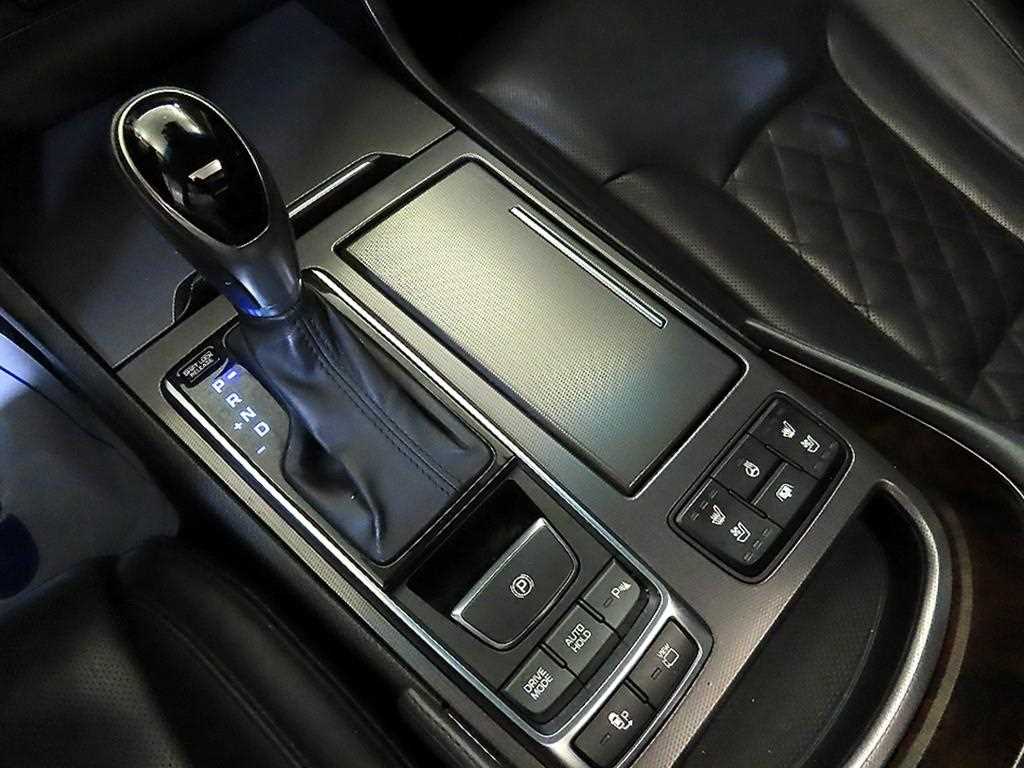 HYUNDAI Aslan - Vista 12
