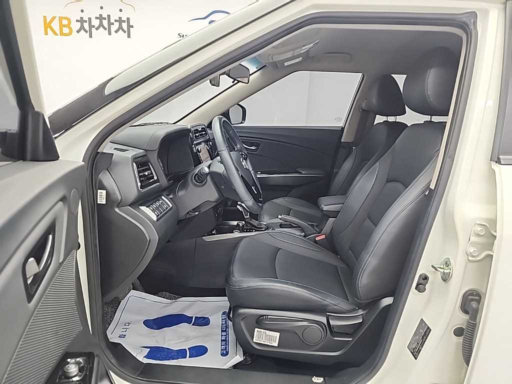Ssangyong Tivoli - Vista 11