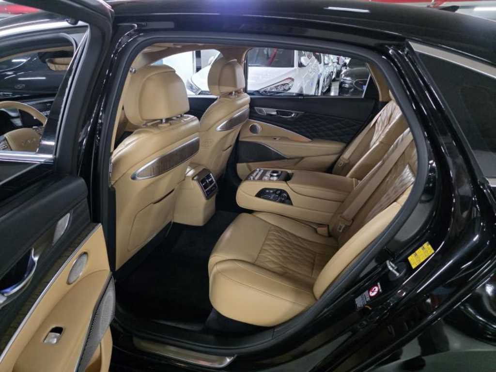 KIA K9 - Vista 6
