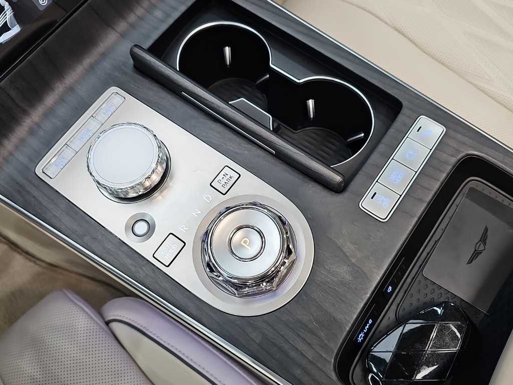 Genesis G80 - Vista 8