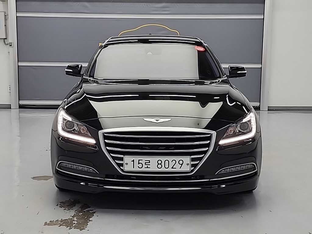 HYUNDAI Genesis - Vista 2