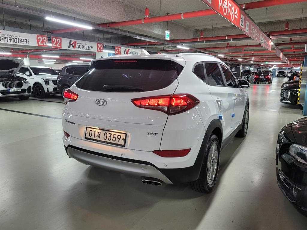 HYUNDAI Tucson - Vista 3