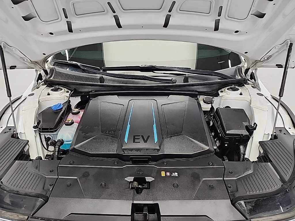 HYUNDAI Ioniq 5 - Vista 5