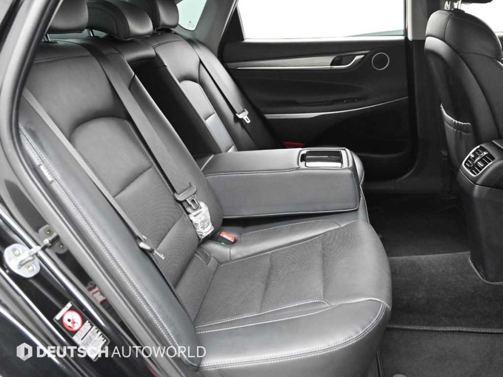 HYUNDAI Grandeur - Vista 12