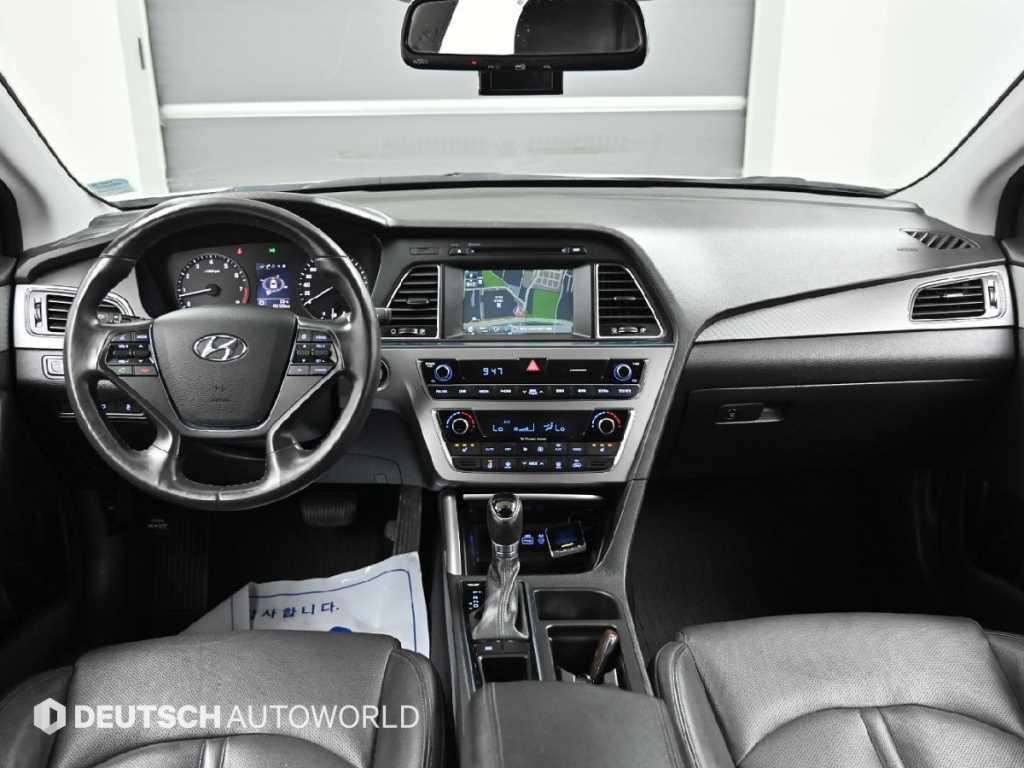 HYUNDAI Sonata - Vista 7