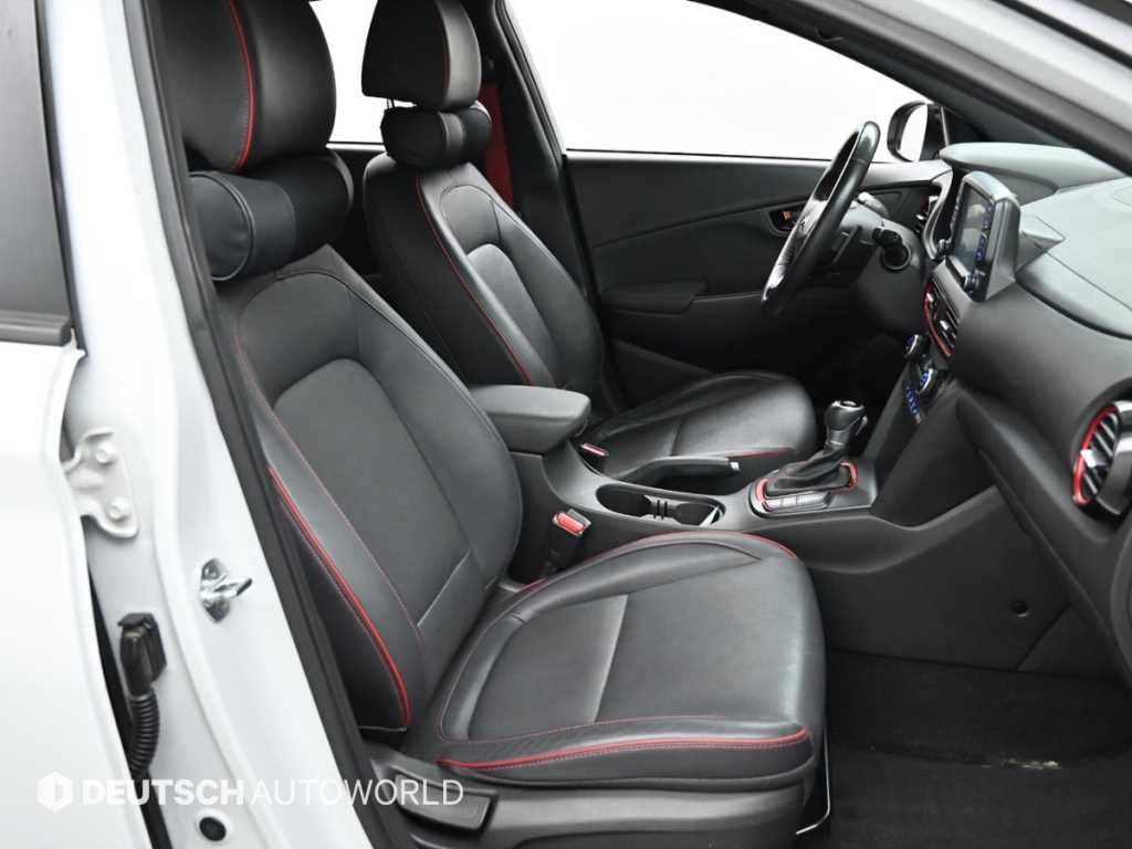 HYUNDAI Kona - Vista 10