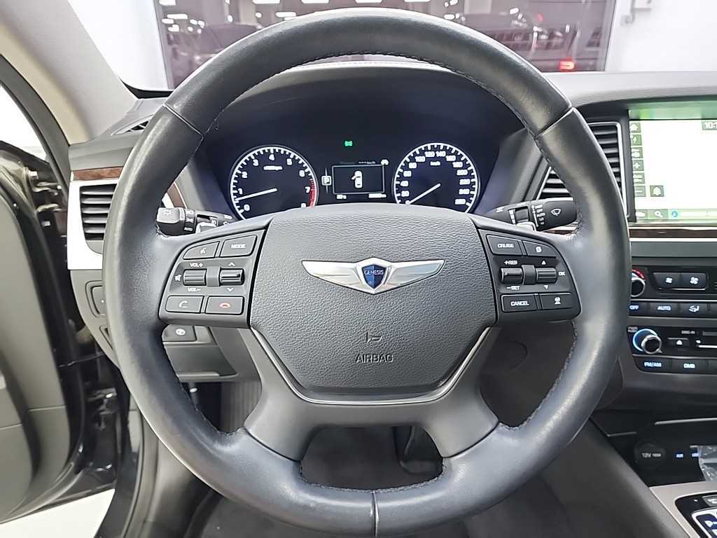 HYUNDAI Genesis - Vista 9