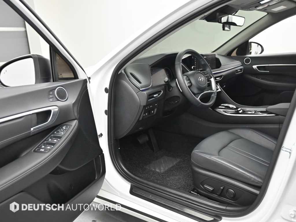 HYUNDAI Sonata - Vista 10
